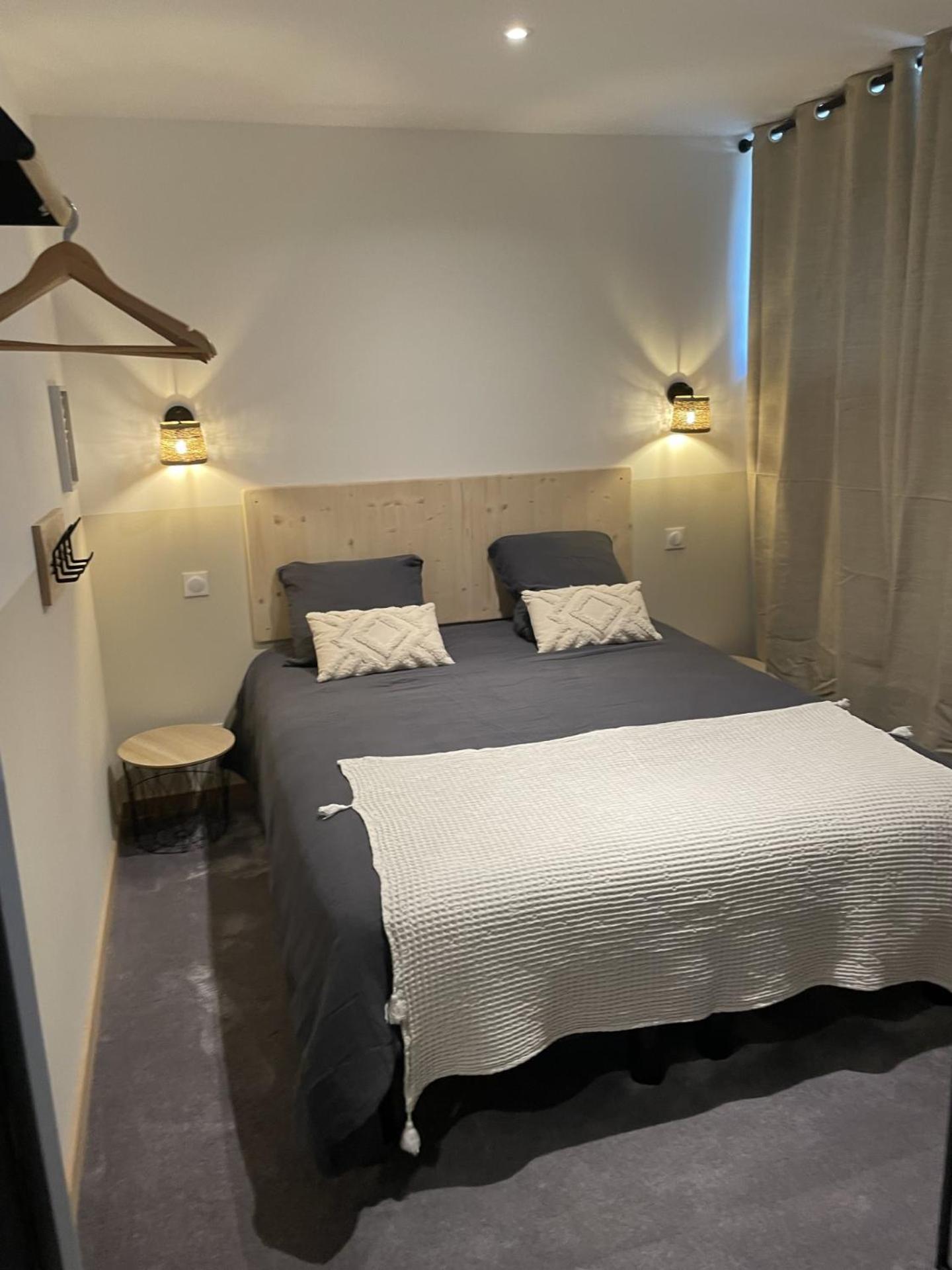 Cote Nuit Apartment Capestang Ngoại thất bức ảnh