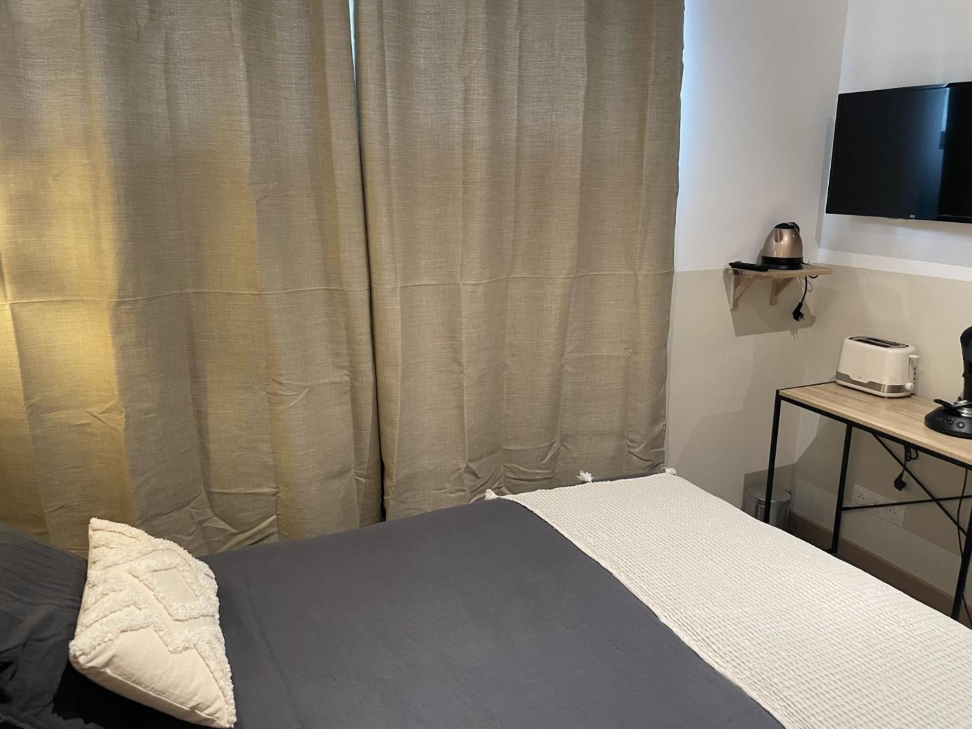 Cote Nuit Apartment Capestang Ngoại thất bức ảnh