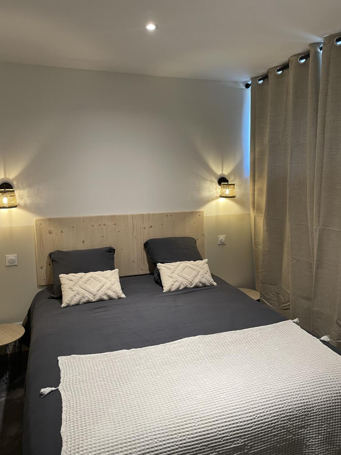Cote Nuit Apartment Capestang Ngoại thất bức ảnh