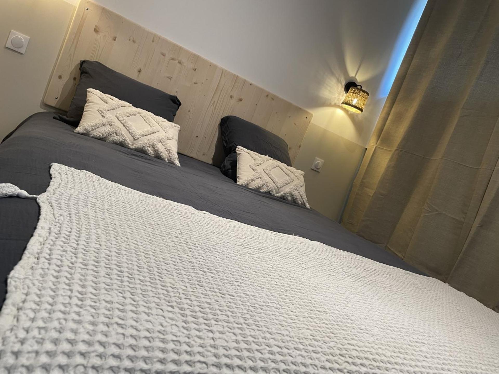 Cote Nuit Apartment Capestang Ngoại thất bức ảnh